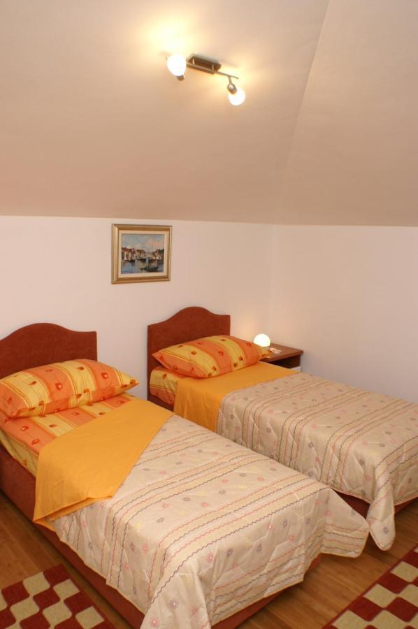 Apartments By The Sea Supetar, Brac - 4274 מראה חיצוני תמונה